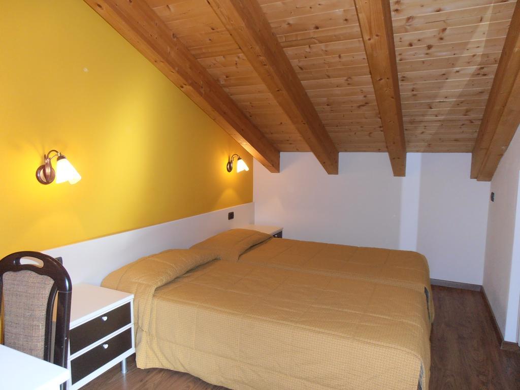 Chalet Kiara - Appartamenti Abar 리비뇨 객실 사진